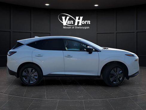 New 2025 Nissan Murano SL image 2