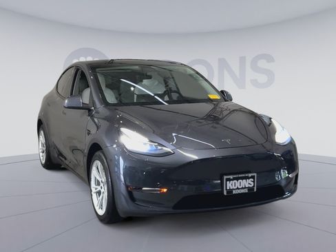 Used 2020 Tesla Model Y Long Range AWD/4WD image 4