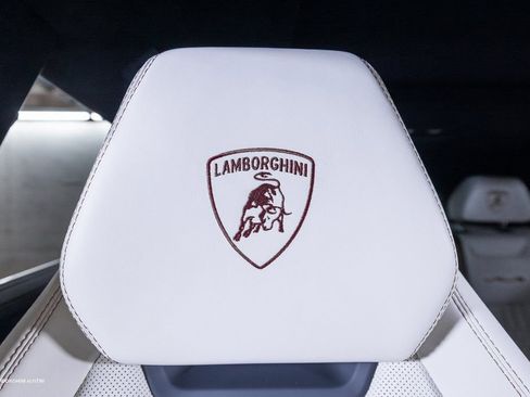 Used 2024 Lamborghini Urus S AWD/4WD image 53