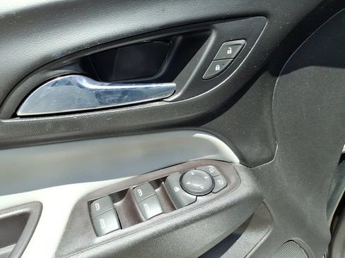 Used 2021 Chevrolet Equinox LS w/ LS Convenience Package FWD image 20