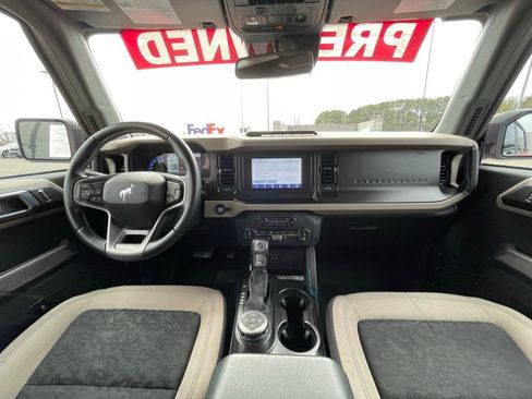 Used 2022 Ford Bronco Wildtrak AWD/4WD image 28