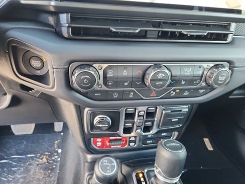 New 2026 Jeep Gladiator Rubicon image 12