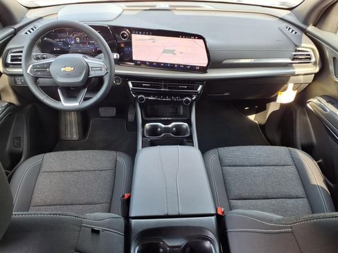 New 2026 Chevrolet Traverse LT w/ Driver Confidence Package FWD image 9