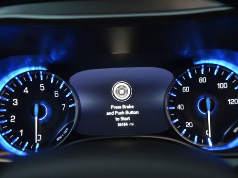 Used 2021 Chrysler Pacifica Touring w/ S Appearance Package image 22