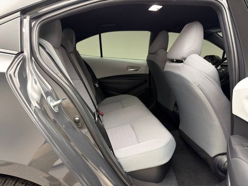Used 2024 Toyota Corolla SE image 6