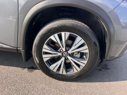 Used 2021 Nissan Rogue SV FWD image 32