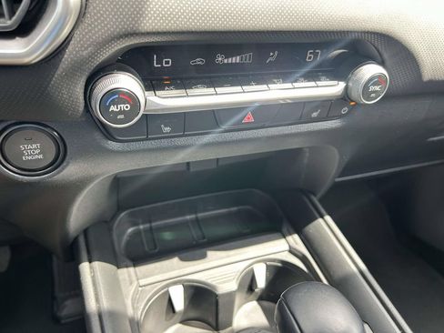 Used 2025 MAZDA CX-50 AWD 2.5 S w/ Premium Package image 16