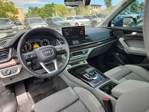 Certified 2023 Audi Q5 e Premium Plus image 6