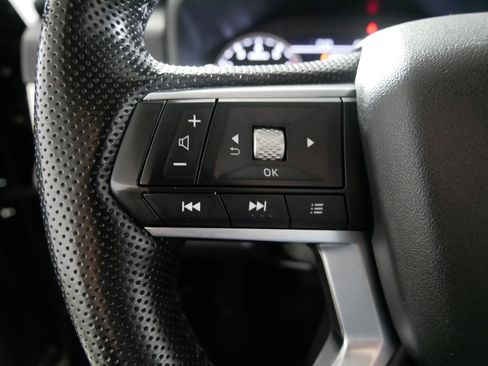 Used 2024 Mitsubishi Outlander SE image 27