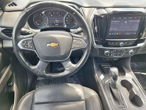 Used 2023 Chevrolet Traverse LT FWD image 21