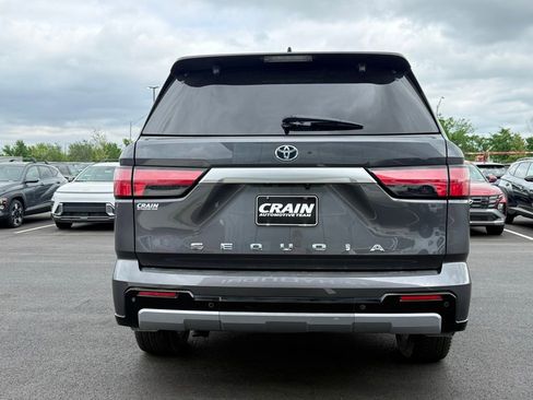 Used 2024 Toyota Sequoia Capstone image 6