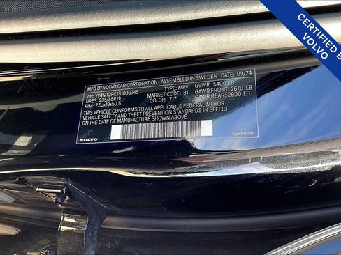 Certified 2025 Volvo XC60 B5 Plus image 43