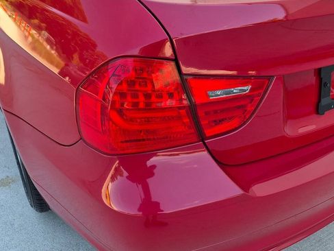 Used 2009 BMW 328i Sedan RWD image 17