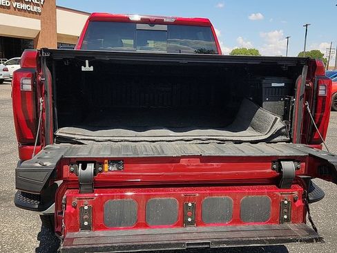 Used 2025 GMC Sierra 2500 SLT w/ SLT Premium Package AWD/4WD image 10