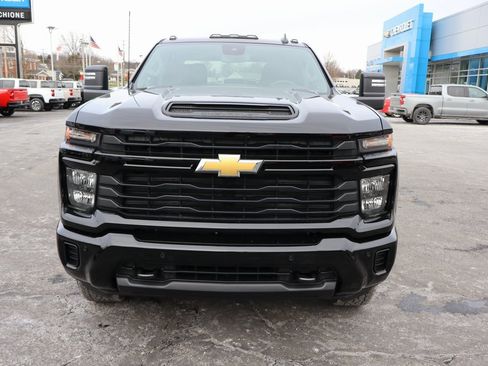 New 2026 Chevrolet Silverado 2500 Custom w/ Custom Value Package image 20