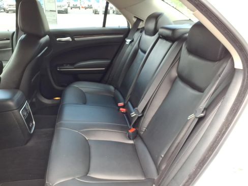 Used 2023 Chrysler 300 Touring L w/ Popular Equipment Group AWD/4WD image 32