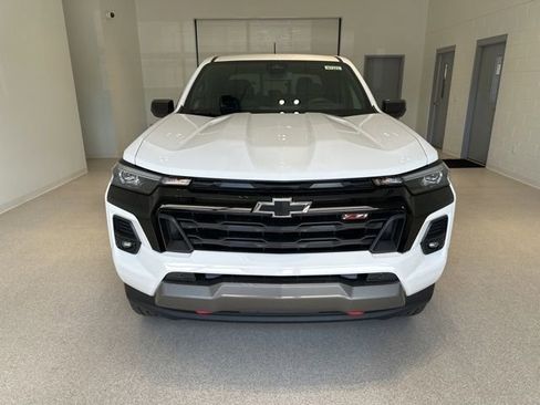 New 2026 Chevrolet Colorado Z71 image 2