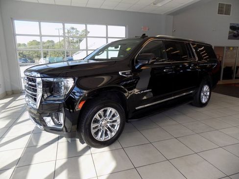 Used 2024 GMC Yukon XL SLT image 7