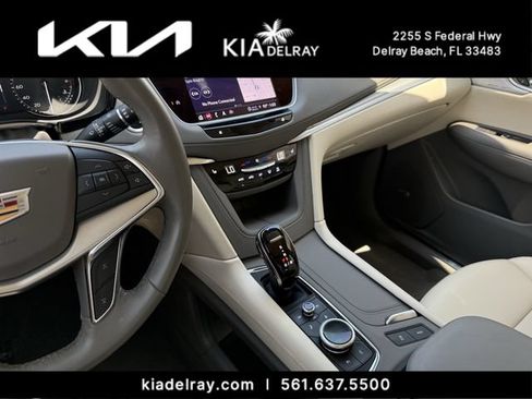 Used 2023 Cadillac XT5 Premium Luxury FWD image 27