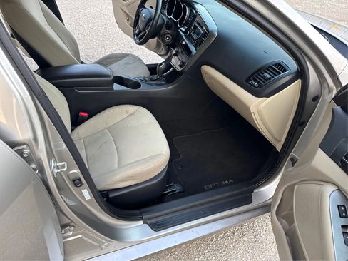 Used 2013 Kia Optima LX image 22