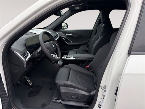 New 2026 BMW X1 xDrive28i w/ M Sport Package image 9
