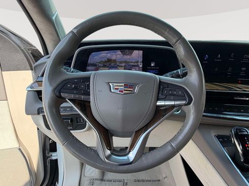 Used 2022 Cadillac Escalade Sport Platinum w/ LPO, ONYX Package AWD/4WD image 12