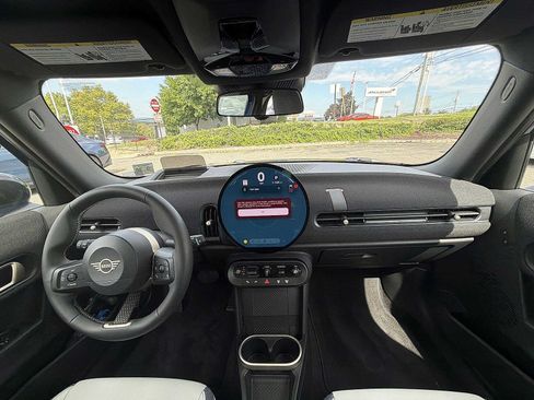 Used 2026 MINI Cooper 4-Door Hardtop FWD image 18