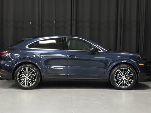 New 2026 Porsche Cayenne Coupe AWD/4WD image 6