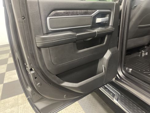 Used 2024 RAM 2500 Big Horn image 15