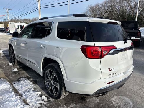 Used 2019 GMC Acadia Denali image 5