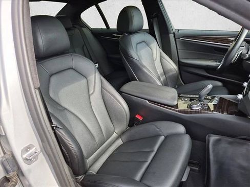 Used 2019 BMW 530e w/ Convenience Package RWD image 22