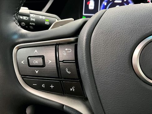 Used 2025 Lexus ES 350 w/ Premium Package FWD image 22