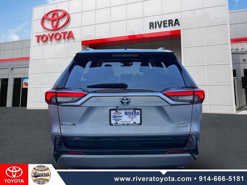 Used 2023 Toyota RAV4 XSE AWD/4WD image 4