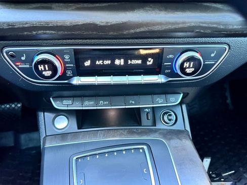 Used 2018 Audi Q5 2.0T Premium Plus w/ Premium Plus Package image 21