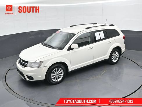 Used 2019 Dodge Journey SE FWD image 52