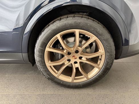 New 2026 Porsche Cayenne image 11