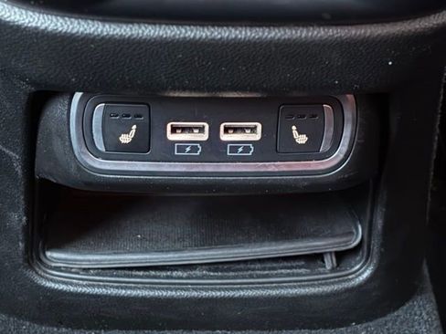 Used 2022 Alfa Romeo Stelvio Veloce image 17