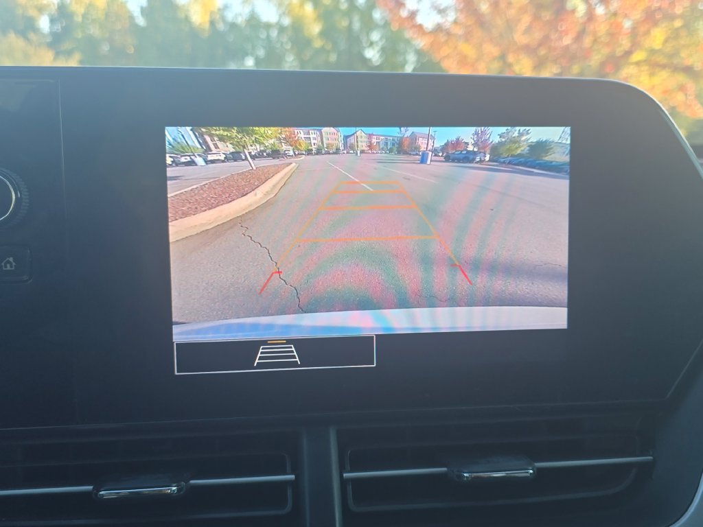 Certified 2024 Chevrolet Trax RS w/ Sunroof Package FWD image 30