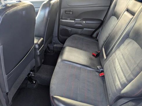 Used 2024 Mitsubishi Outlander Sport SE image 17