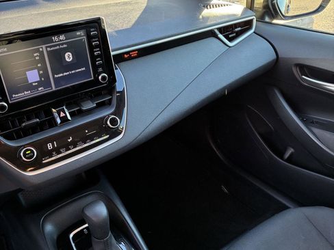 Used 2020 Toyota Corolla LE image 8