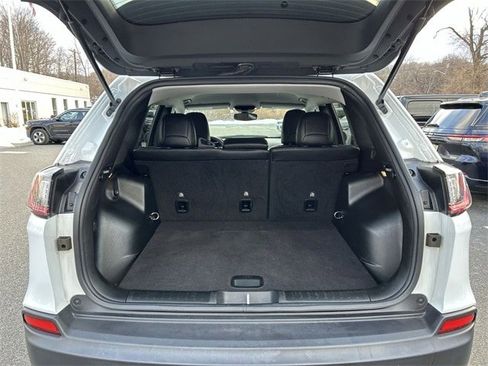 Certified 2022 Jeep Cherokee Latitude image 26