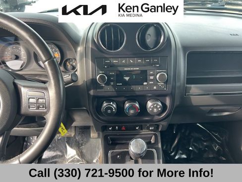 Used 2016 Jeep Patriot High Altitude image 34