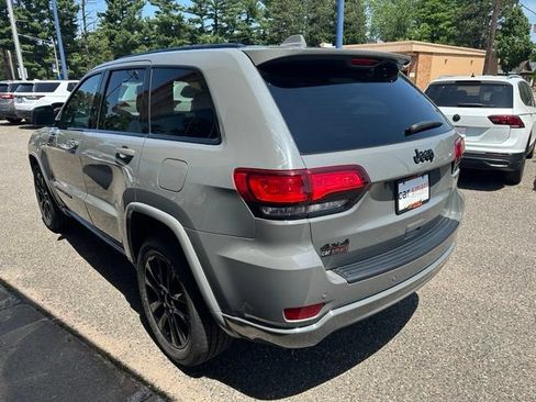 Used 2021 Jeep Grand Cherokee Laredo X AWD/4WD image 5
