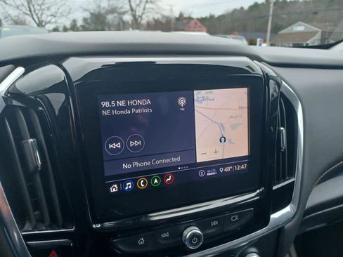 Used 2020 Chevrolet Traverse LT w/ LT Premium Package image 14