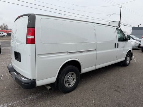 Used 2019 Chevrolet Express 3500 Extended w/ Driver Convenience Package image 3