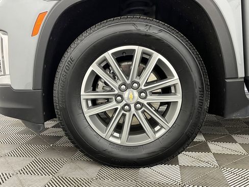 Used 2023 Chevrolet Traverse LT image 21