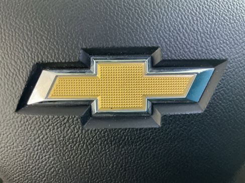 Used 2020 Chevrolet Equinox LS image 33