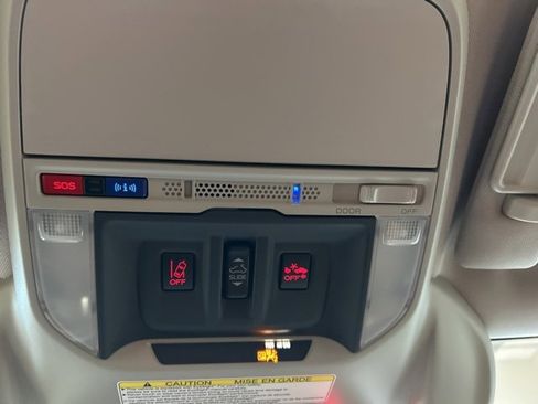 Used 2020 Subaru Forester Touring image 13