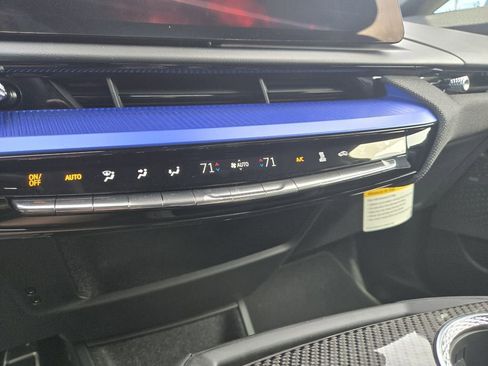 New 2026 Cadillac Optiq V image 11