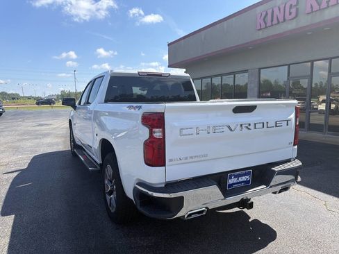 Used 2022 Chevrolet Silverado 1500 LT AWD/4WD image 8